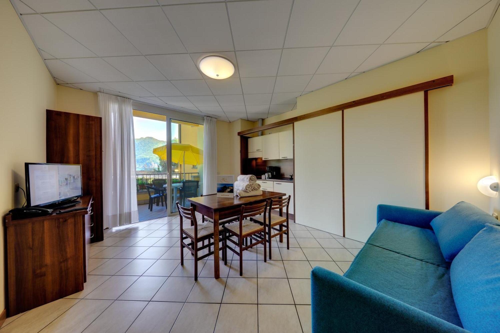 ורבאניה Hotel Residence Zust מראה חיצוני תמונה